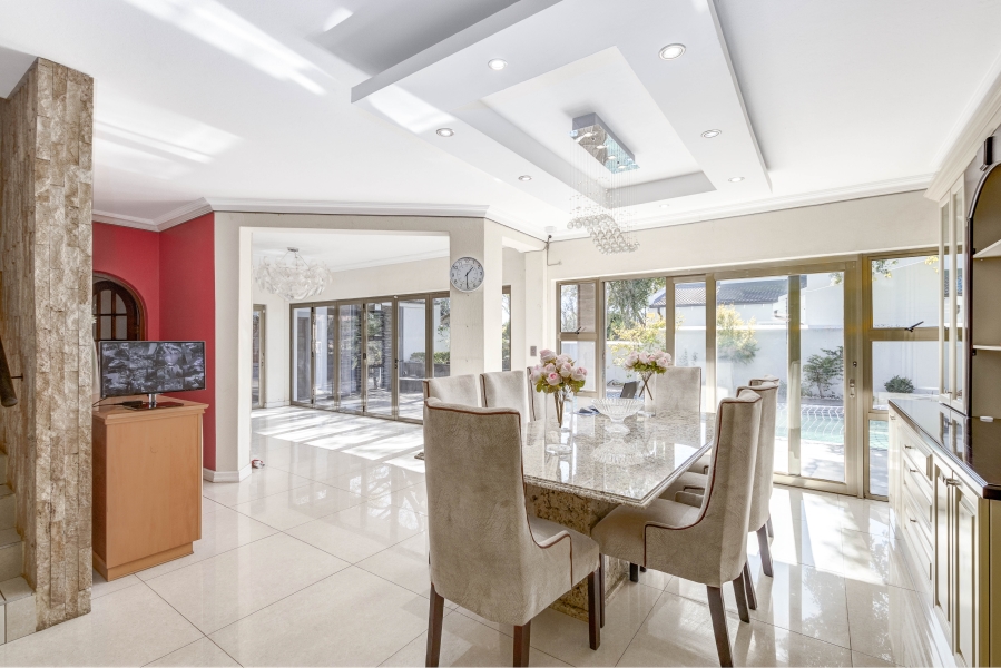 4 Bedroom Property for Sale in Douglasdale Gauteng