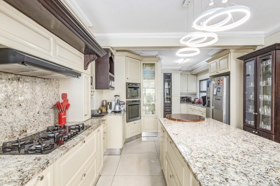 4 Bedroom Property for Sale in Douglasdale Gauteng