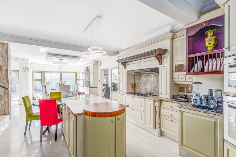4 Bedroom Property for Sale in Douglasdale Gauteng