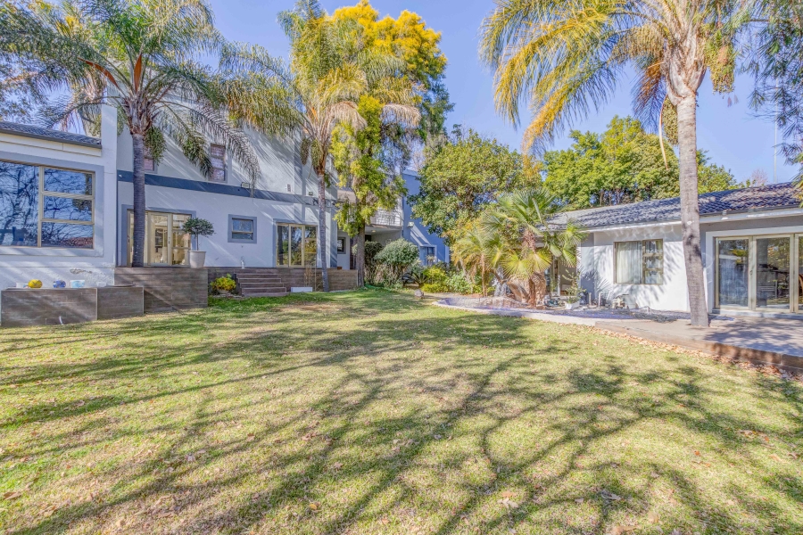 4 Bedroom Property for Sale in Douglasdale Gauteng