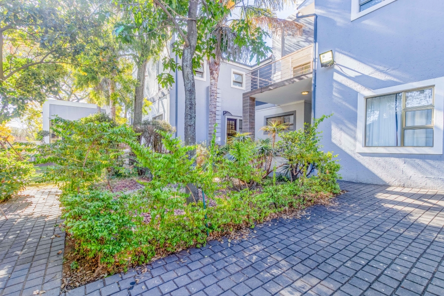 4 Bedroom Property for Sale in Douglasdale Gauteng
