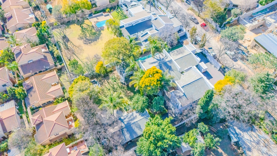 4 Bedroom Property for Sale in Douglasdale Gauteng