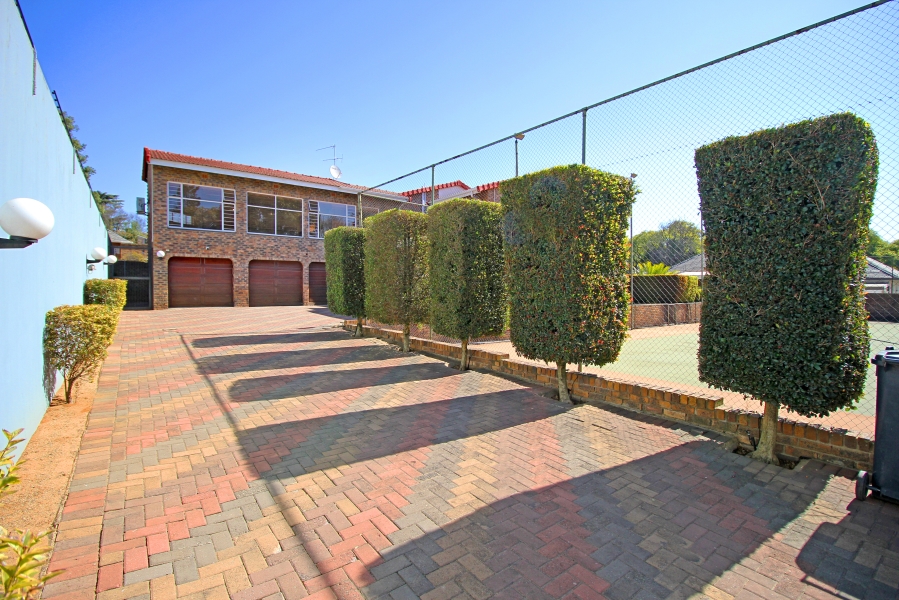 3 Bedroom Property for Sale in Oaklands Gauteng