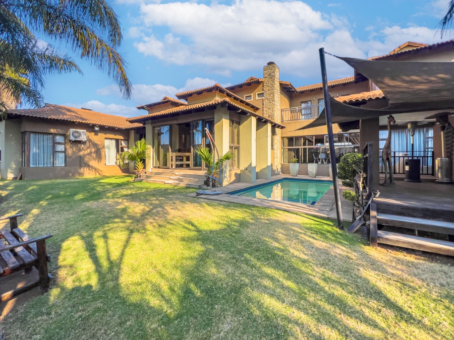 4 Bedroom Property for Sale in Carlswald Gauteng