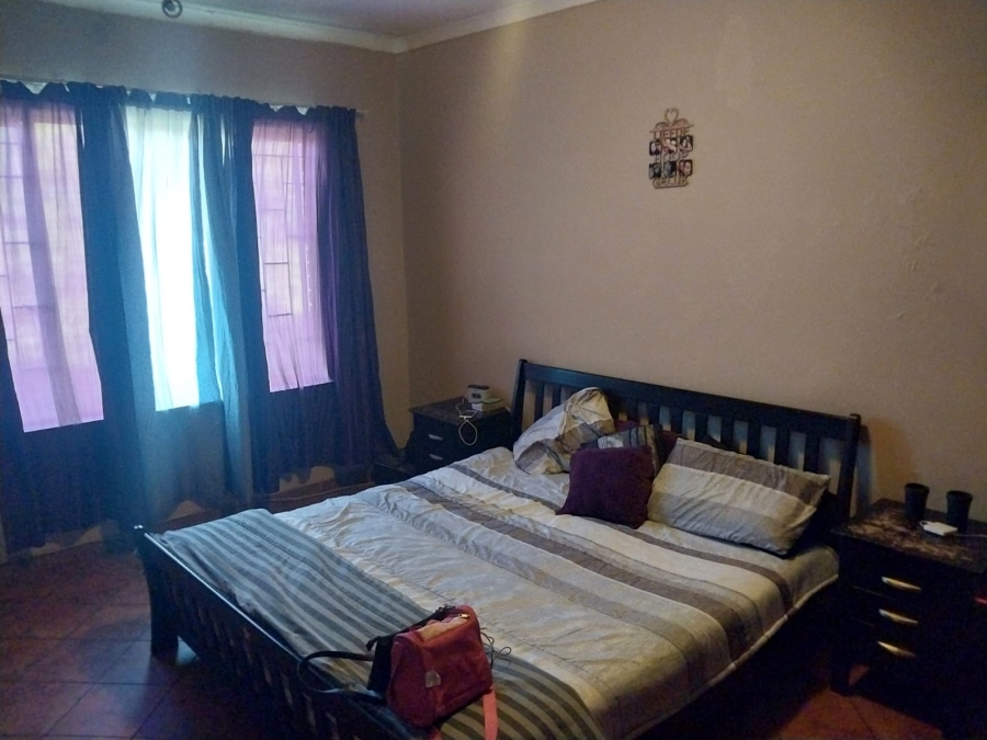 2 Bedroom Property for Sale in Pretoria Gardens Gauteng