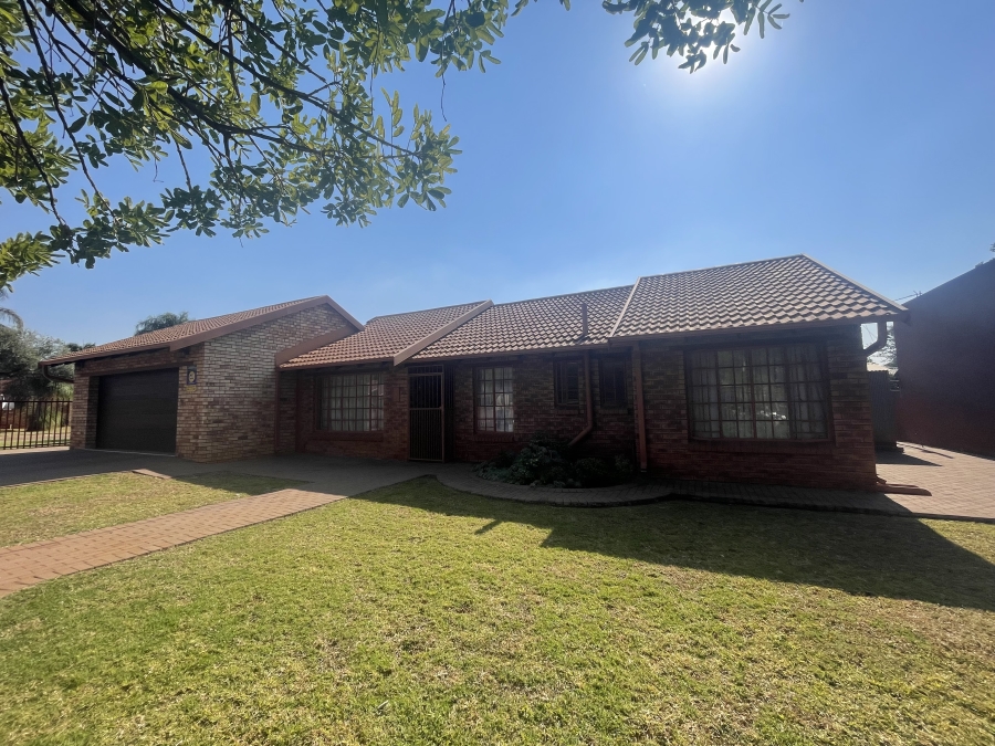 To Let 3 Bedroom Property for Rent in Doornpoort Gauteng