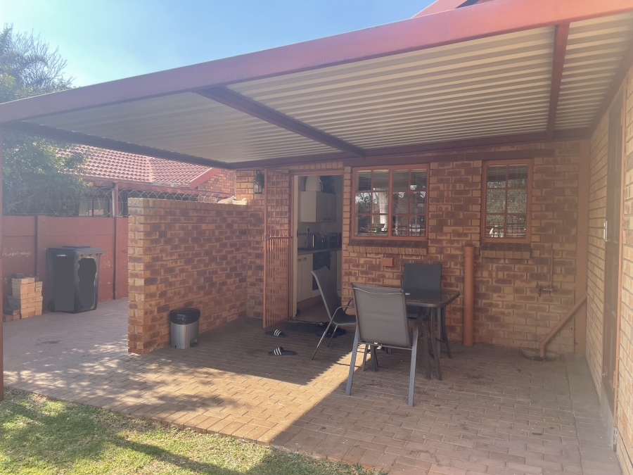 To Let 3 Bedroom Property for Rent in Doornpoort Gauteng