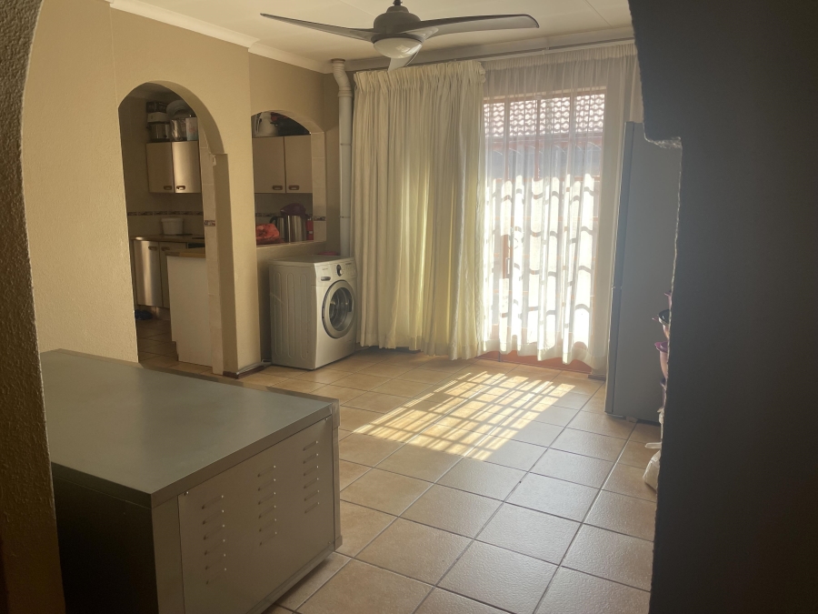 To Let 3 Bedroom Property for Rent in Doornpoort Gauteng