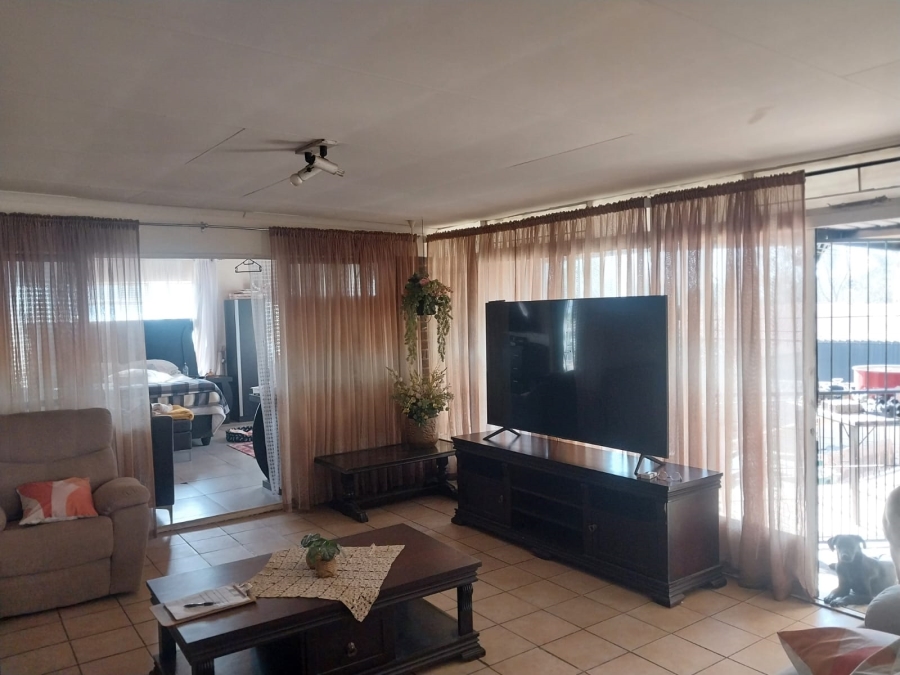 3 Bedroom Property for Sale in Pretoria Gardens Gauteng