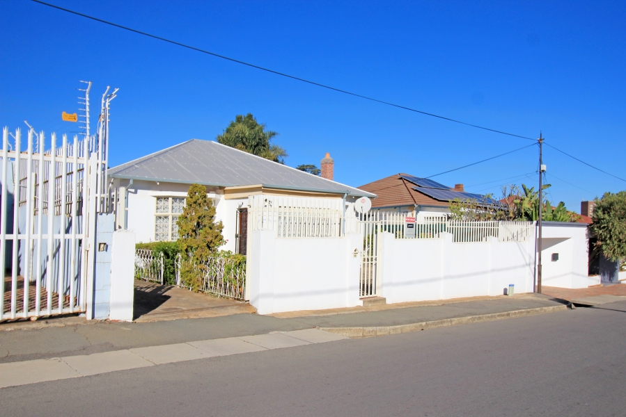 3 Bedroom Property for Sale in Orange Grove Gauteng