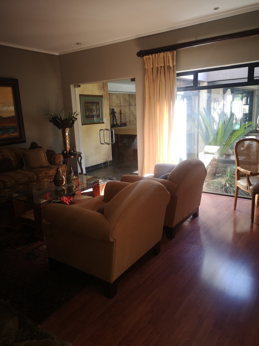 4 Bedroom Property for Sale in Three Rivers Proper Gauteng