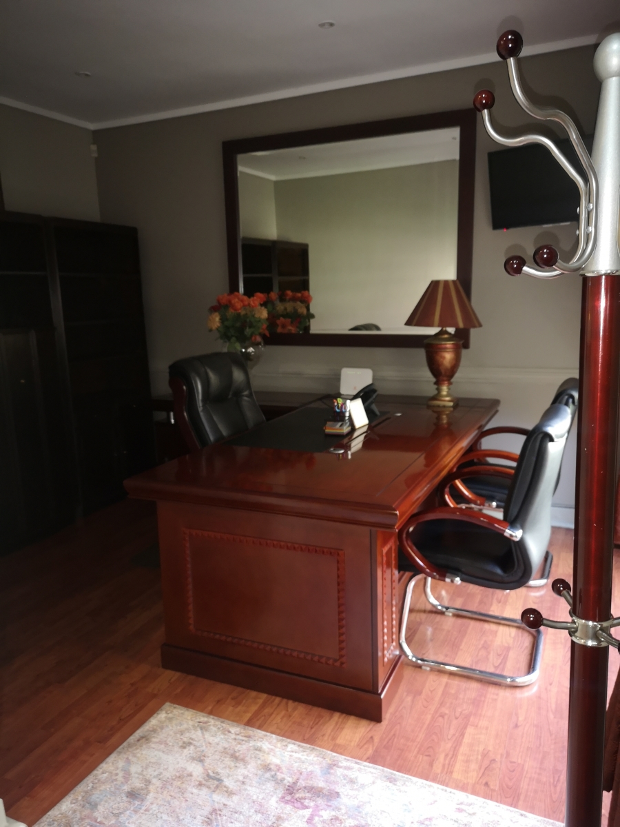 4 Bedroom Property for Sale in Three Rivers Proper Gauteng