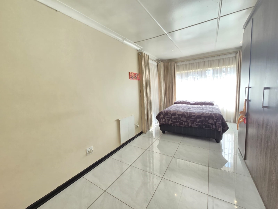 3 Bedroom Property for Sale in Highway Gardens Gauteng