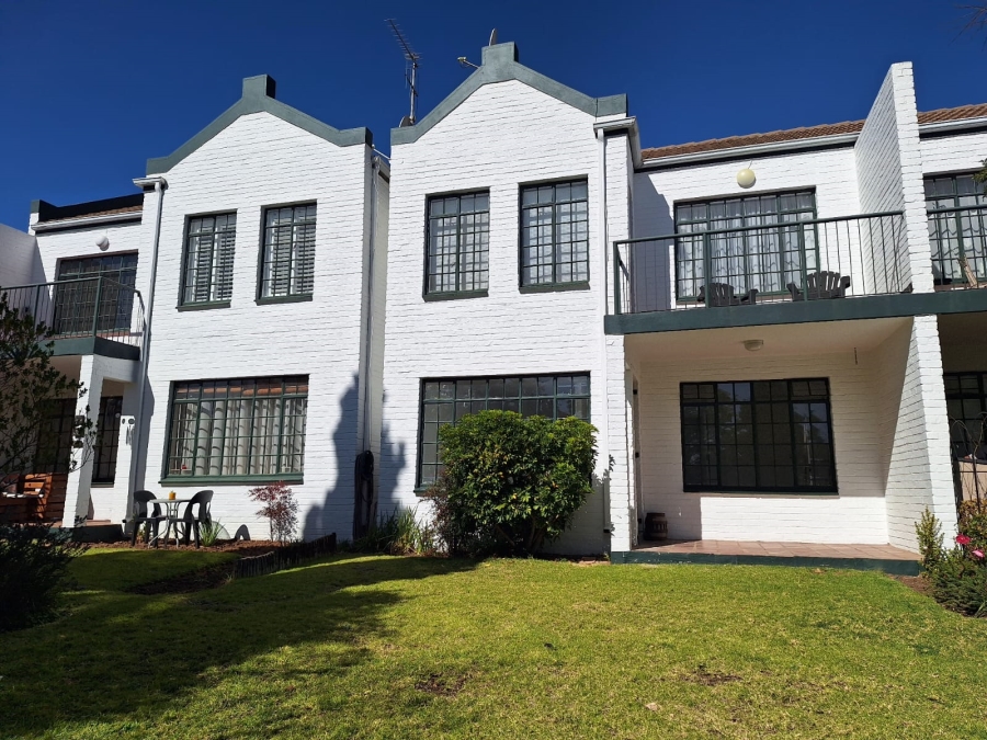 To Let 1 Bedroom Property for Rent in Magaliessig Gauteng