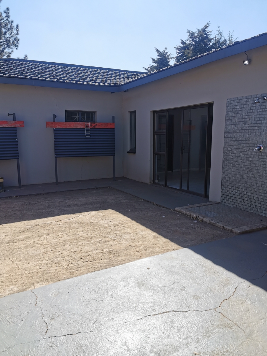 4 Bedroom Property for Sale in Raslouw Gauteng