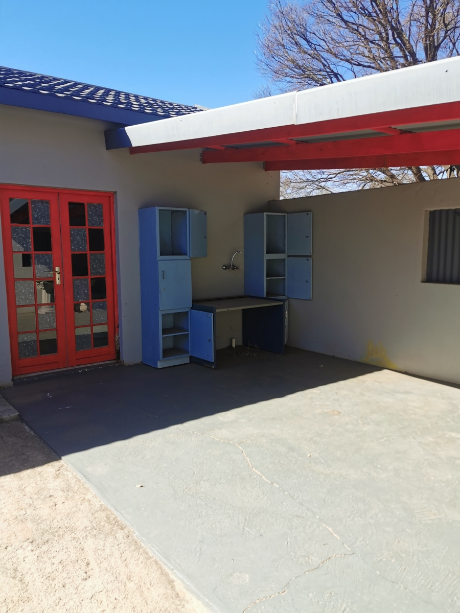 4 Bedroom Property for Sale in Raslouw Gauteng