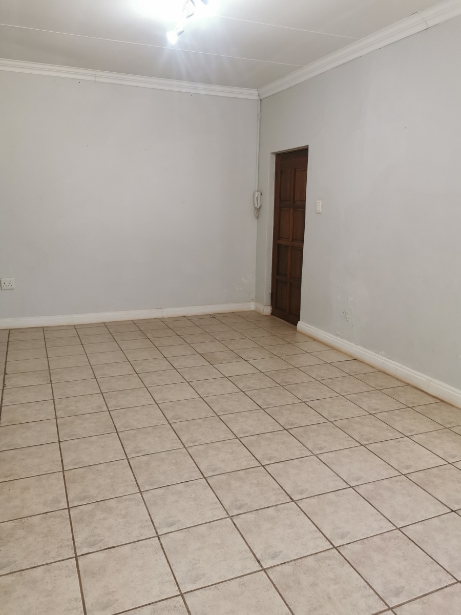 4 Bedroom Property for Sale in Raslouw Gauteng