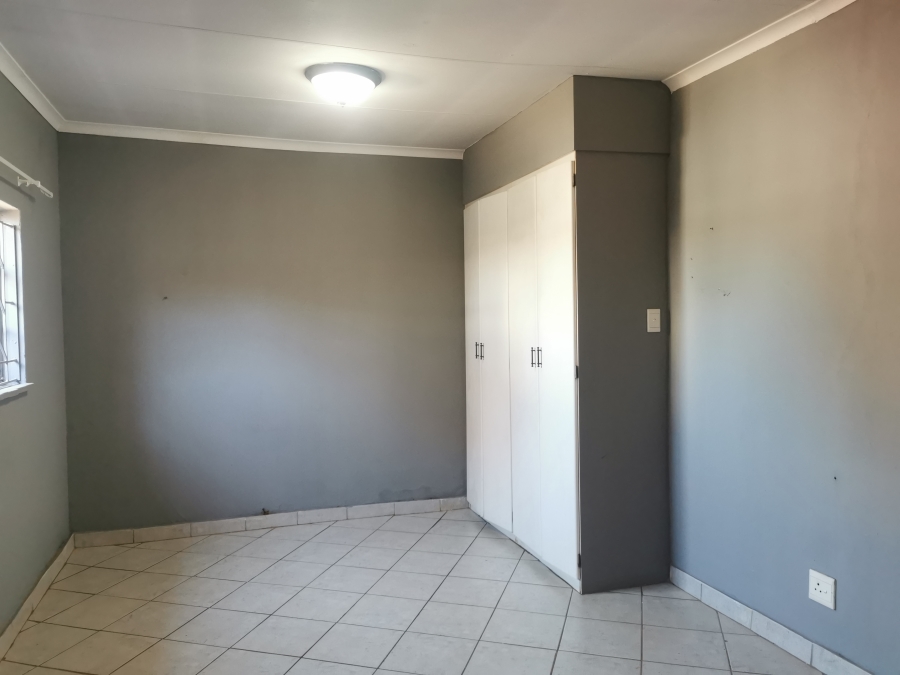 4 Bedroom Property for Sale in Raslouw Gauteng