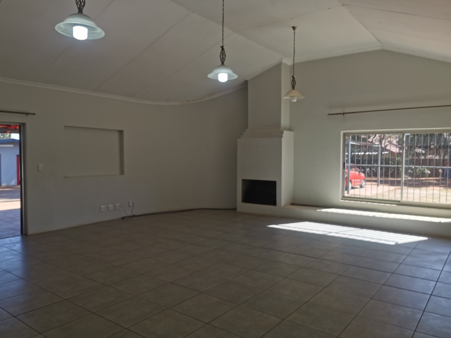 4 Bedroom Property for Sale in Raslouw Gauteng