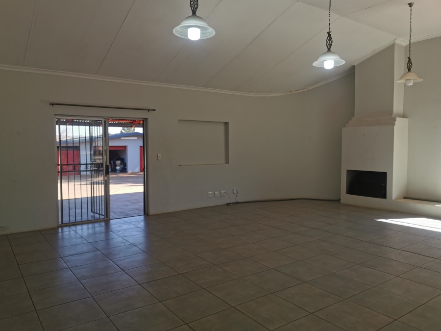 4 Bedroom Property for Sale in Raslouw Gauteng