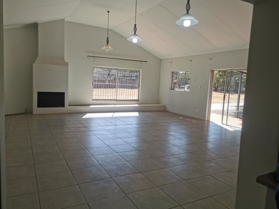 4 Bedroom Property for Sale in Raslouw Gauteng