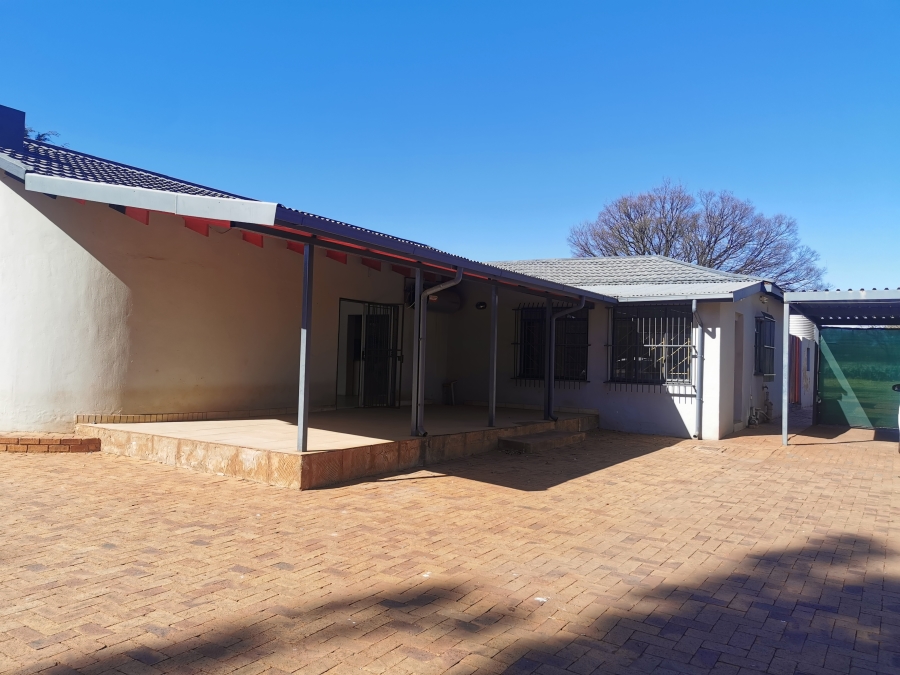 4 Bedroom Property for Sale in Raslouw Gauteng