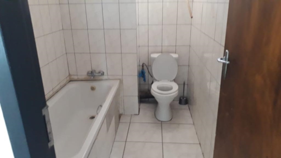 2 Bedroom Property for Sale in Sunnyside Gauteng