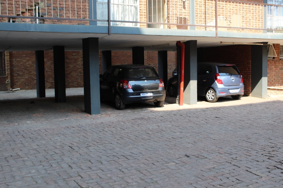 2 Bedroom Property for Sale in Sunnyside Gauteng