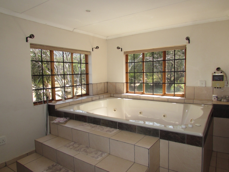 17 Bedroom Property for Sale in Kameeldrift West Gauteng