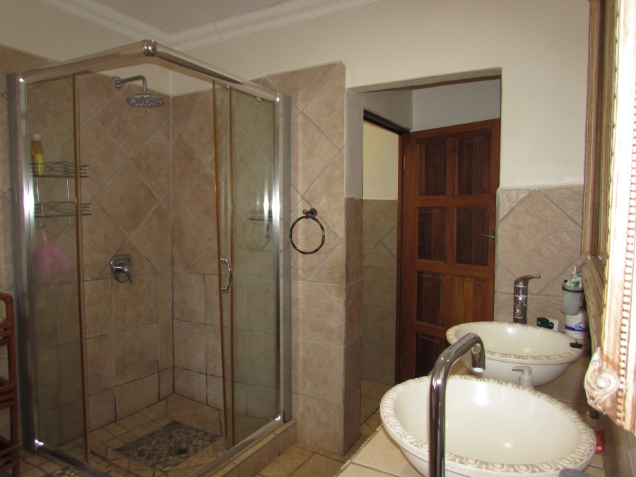 17 Bedroom Property for Sale in Kameeldrift West Gauteng