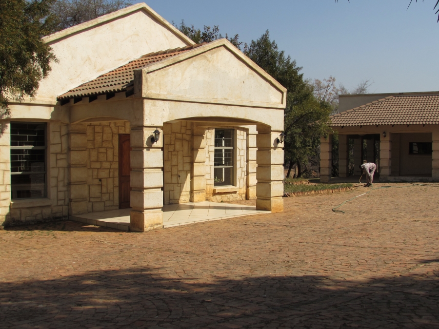 17 Bedroom Property for Sale in Kameeldrift West Gauteng