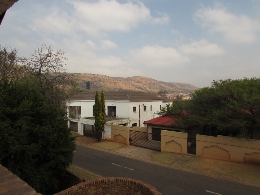 5 Bedroom Property for Sale in Amandasig Gauteng