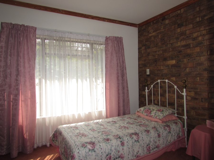 5 Bedroom Property for Sale in Amandasig Gauteng