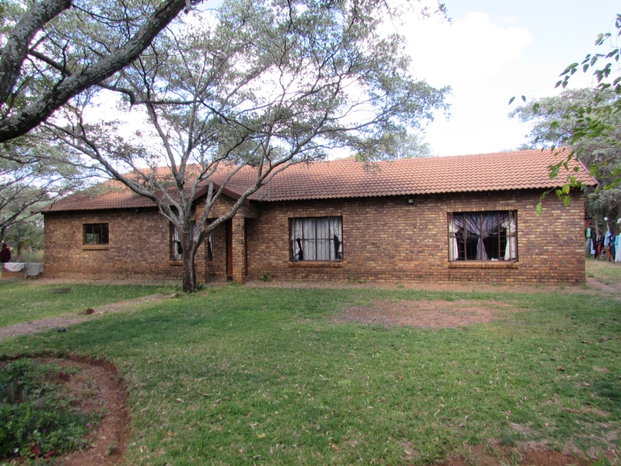 13 Bedroom Property for Sale in Boekenhoutskloof and surround Gauteng