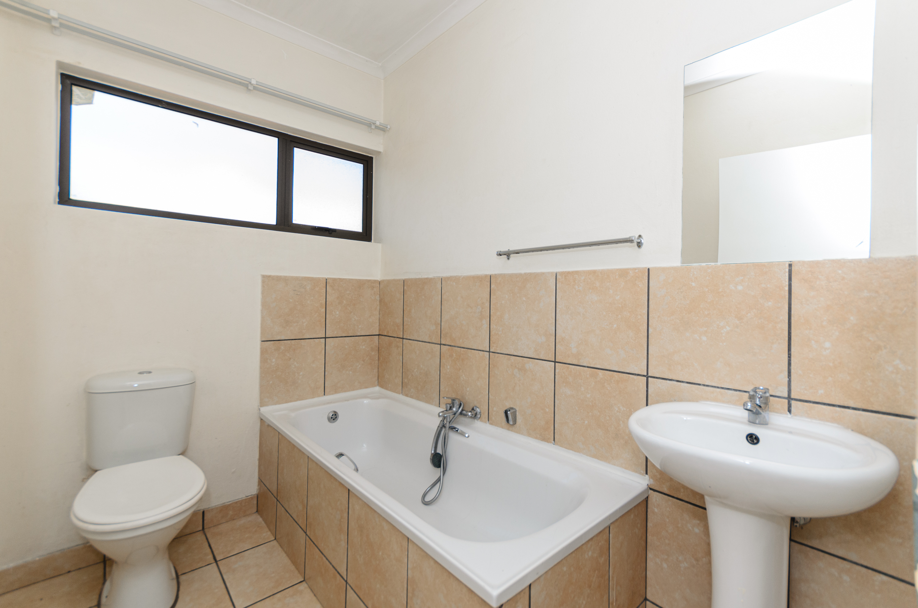 2 Bedroom Property for Sale in Angelo Gauteng