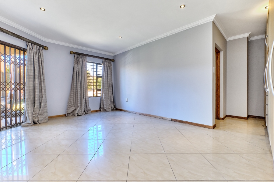 To Let 4 Bedroom Property for Rent in Kyalami Gauteng