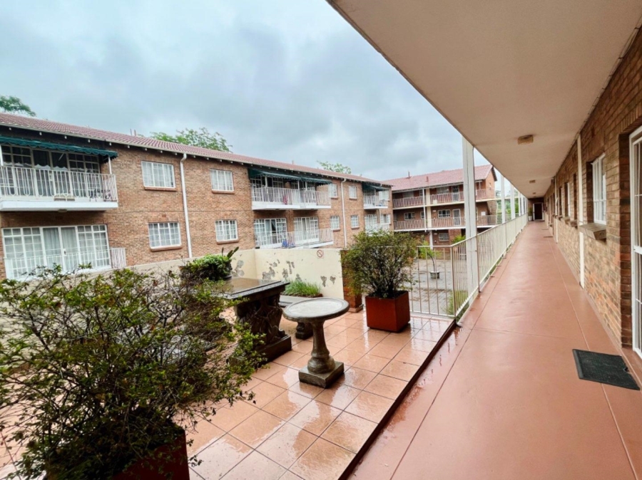 2 Bedroom Property for Sale in Woodmead Gauteng