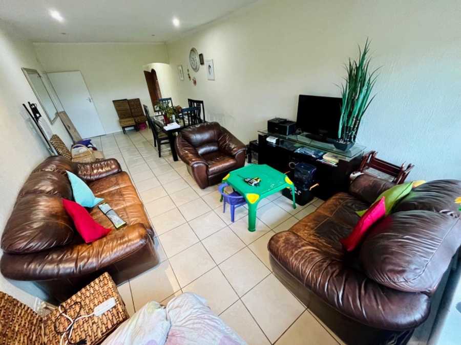 2 Bedroom Property for Sale in Woodmead Gauteng