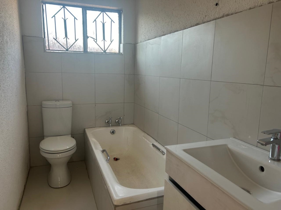 3 Bedroom Property for Sale in Sebokeng Zone 10 Gauteng