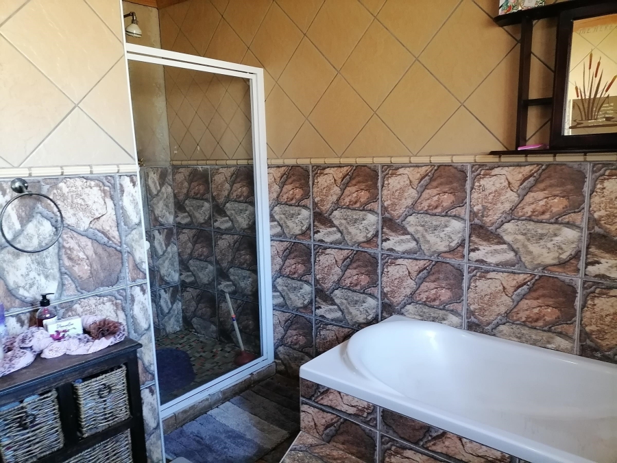 5 Bedroom Property for Sale in Dennydale Gauteng