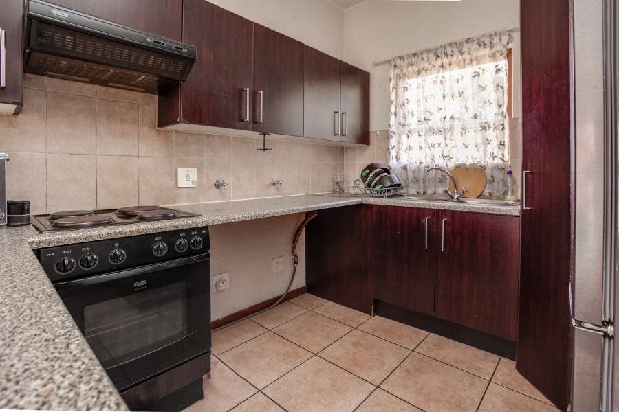 2 Bedroom Property for Sale in Paulshof Gauteng