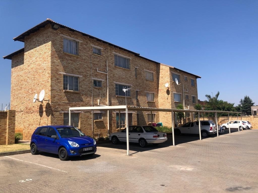 To Let 2 Bedroom Property for Rent in Elspark Gauteng