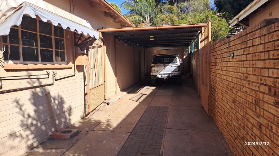 3 Bedroom Property for Sale in Pretoria Gardens Gauteng