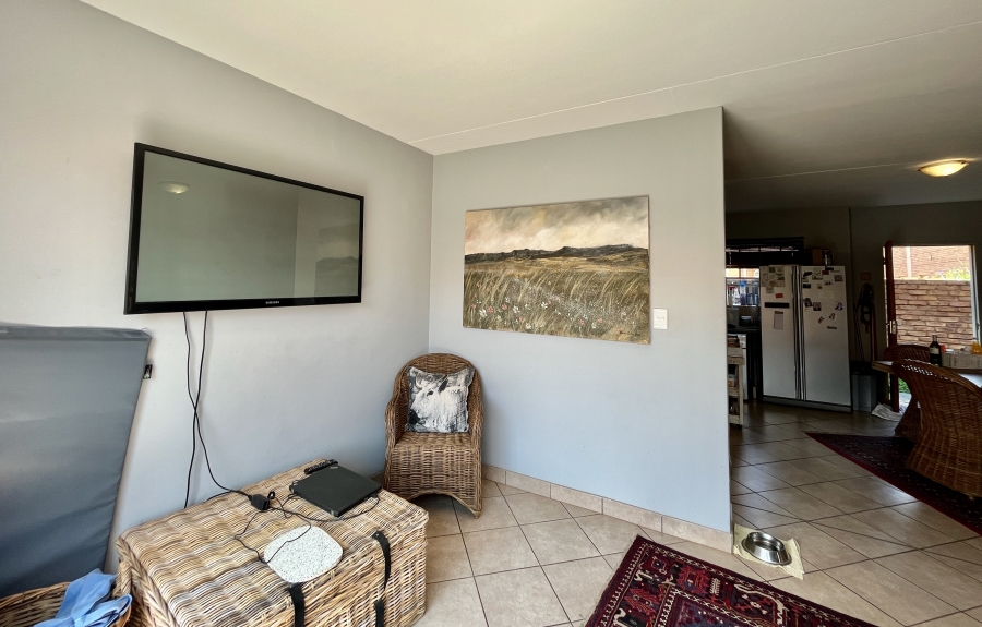 3 Bedroom Property for Sale in Oukraal Estate Gauteng