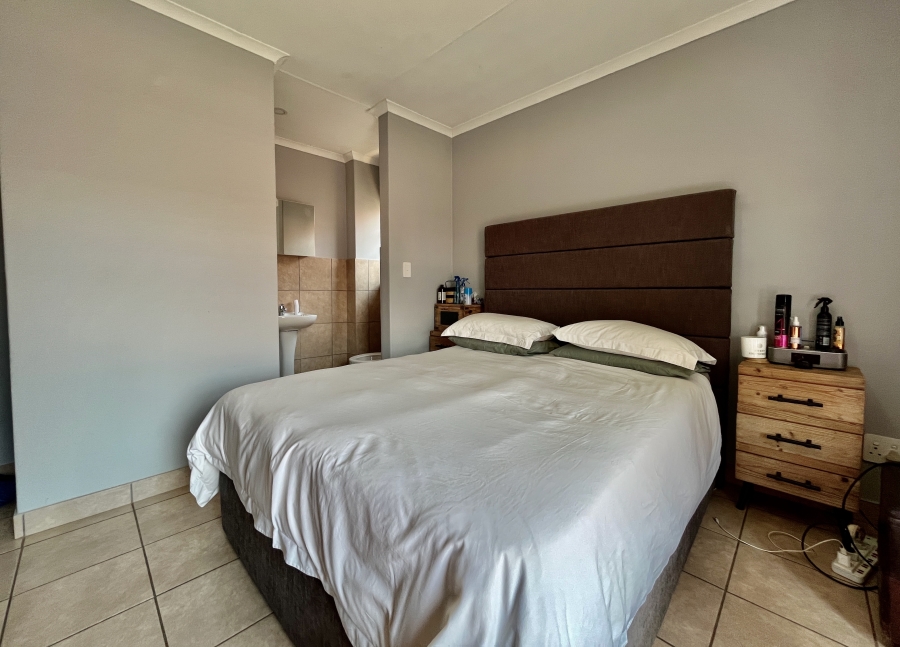 3 Bedroom Property for Sale in Oukraal Estate Gauteng