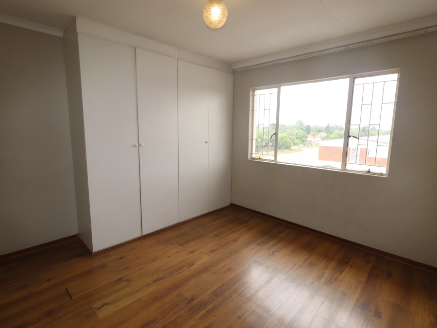 2 Bedroom Property for Sale in Edleen Gauteng