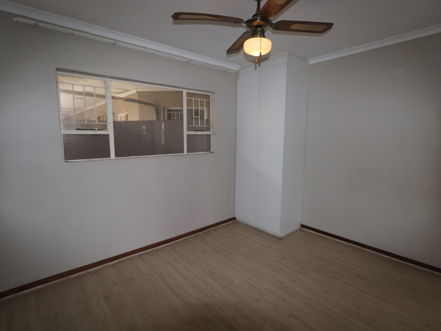 2 Bedroom Property for Sale in Edleen Gauteng