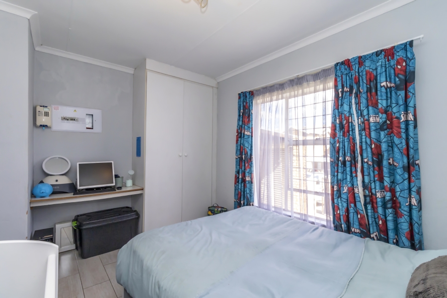 3 Bedroom Property for Sale in Honeypark Gauteng