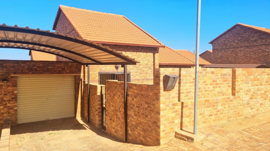 3 Bedroom Property for Sale in Halfway Gardens Gauteng