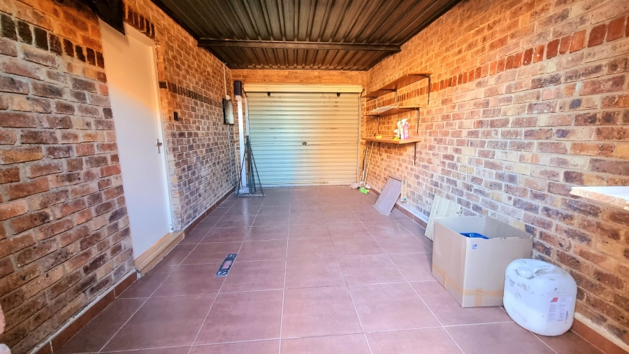 3 Bedroom Property for Sale in Halfway Gardens Gauteng